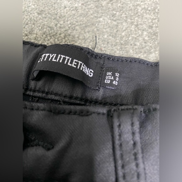 Pretty Little Thing Split Hem Denim - Picture 3 of 4